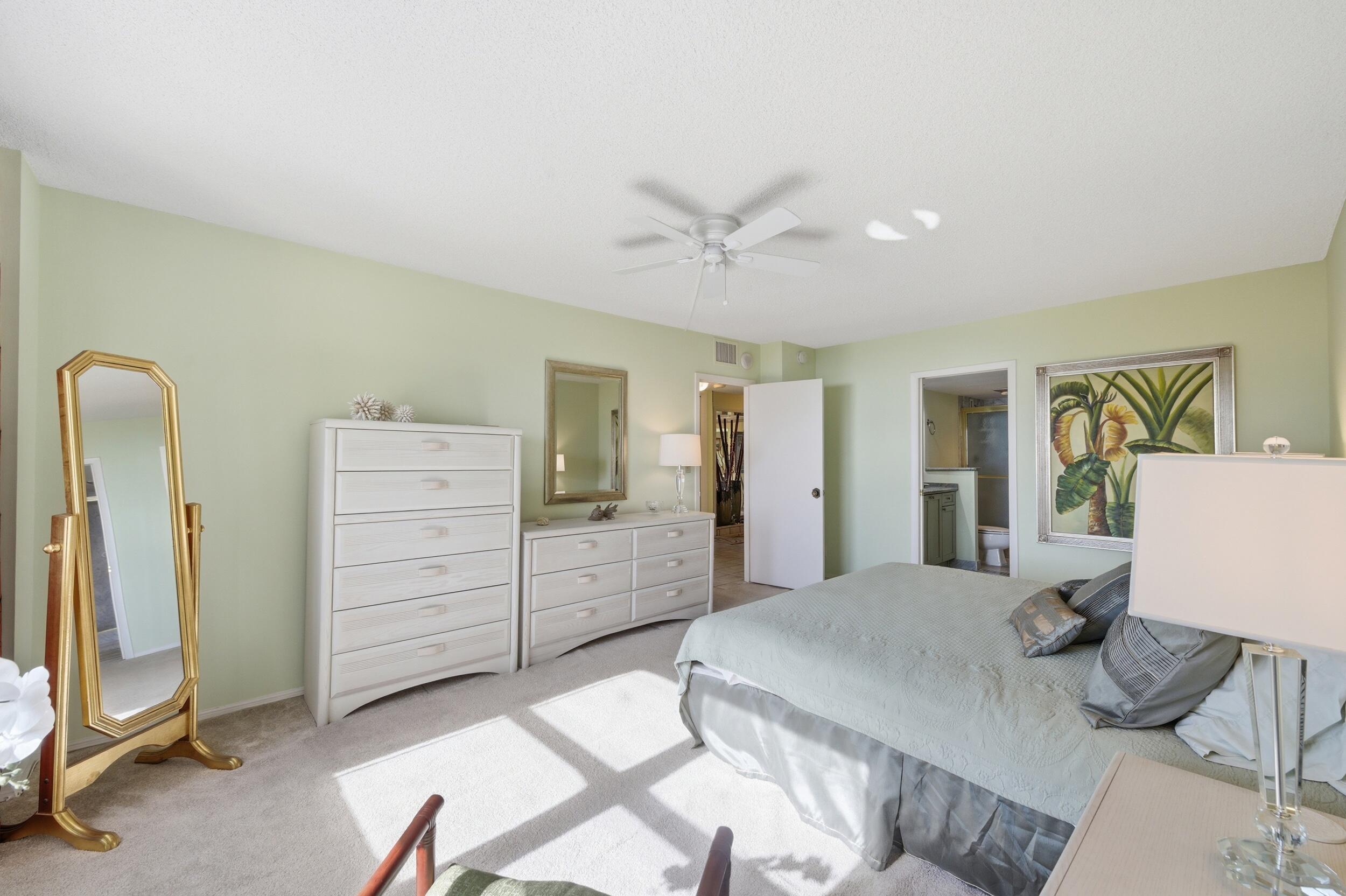 ARISTOCRAT OCEAN AND - Residential