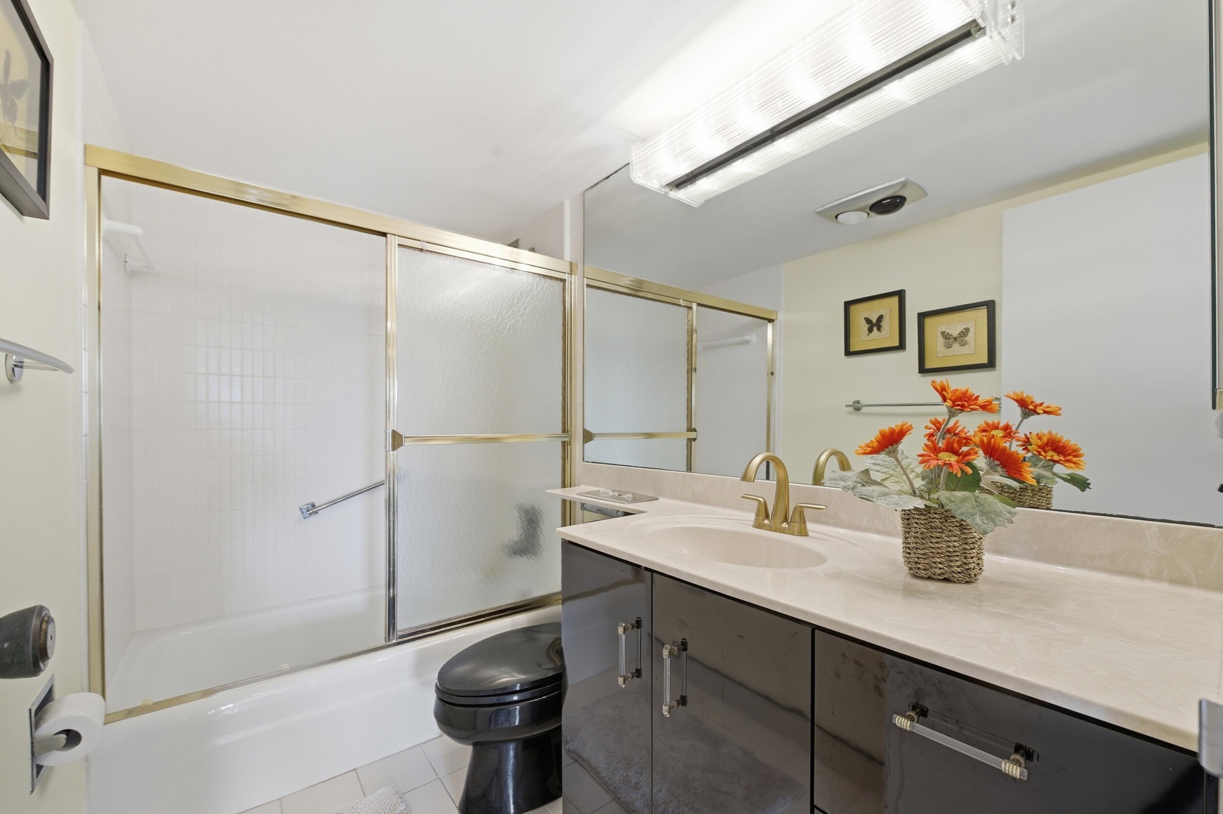 ARISTOCRAT OCEAN AND - Residential