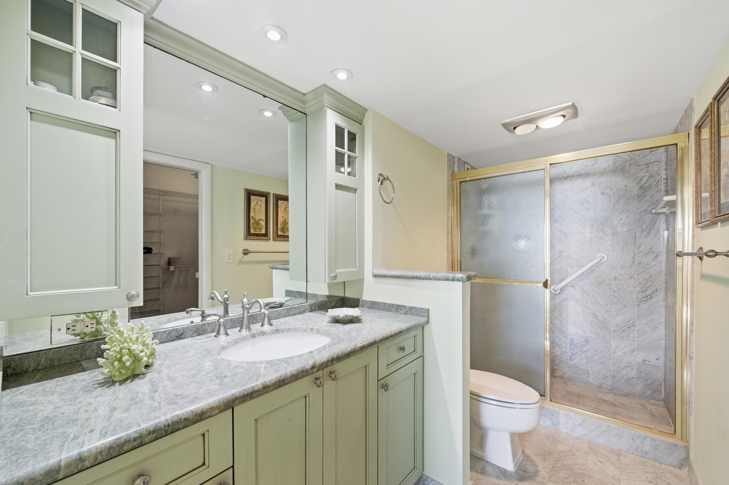 ARISTOCRAT OCEAN AND - Residential