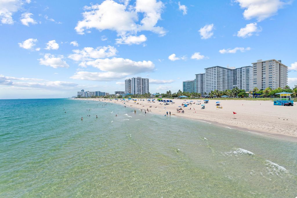 Photo of 1200 Hibiscus Avenue #1107, Pompano Beach, FL 33062 (MLS # R11169917)