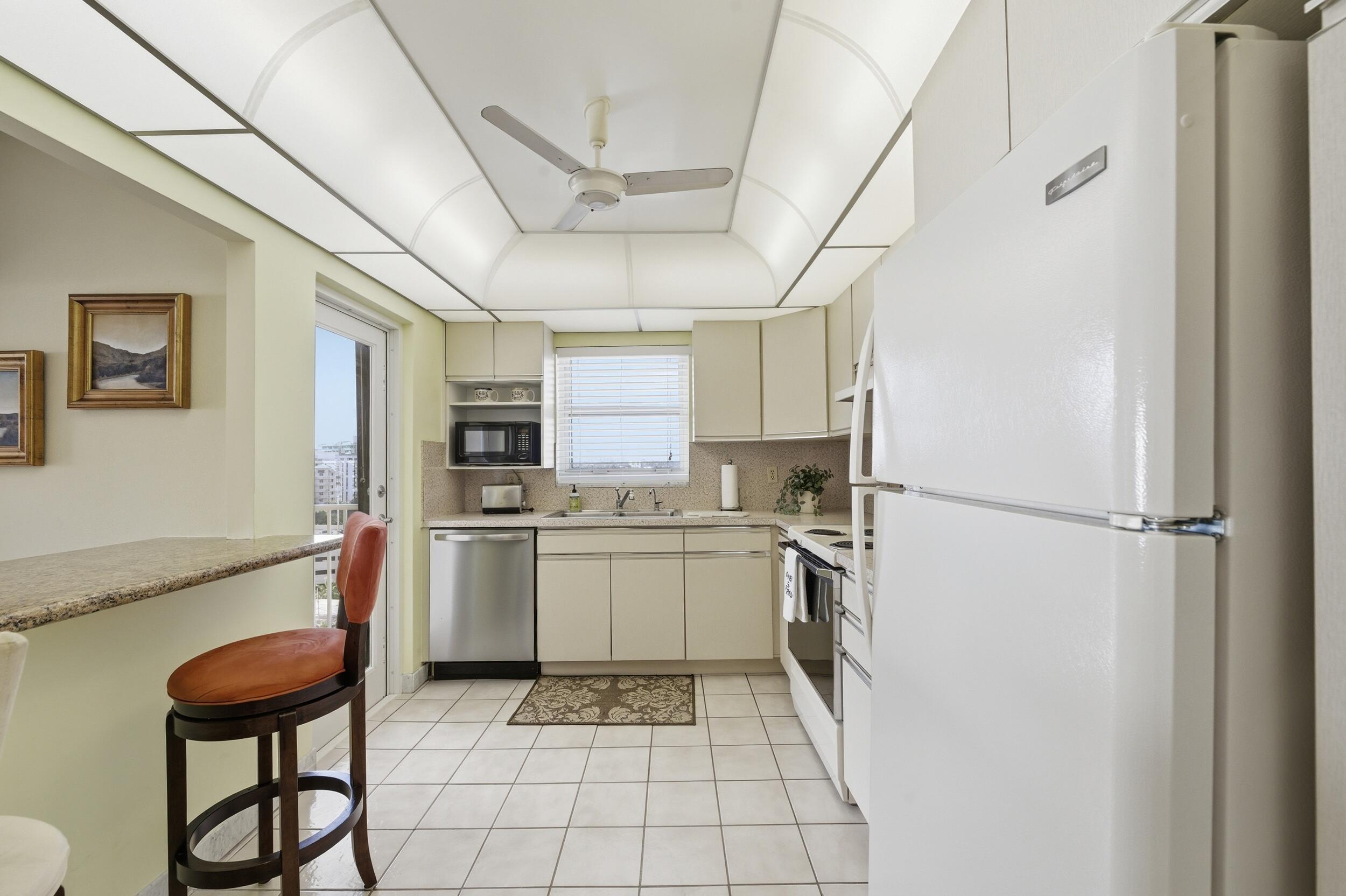 ARISTOCRAT OCEAN AND - Residential