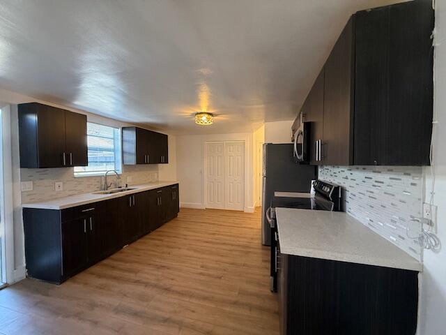 CLOWS - Residential Lease