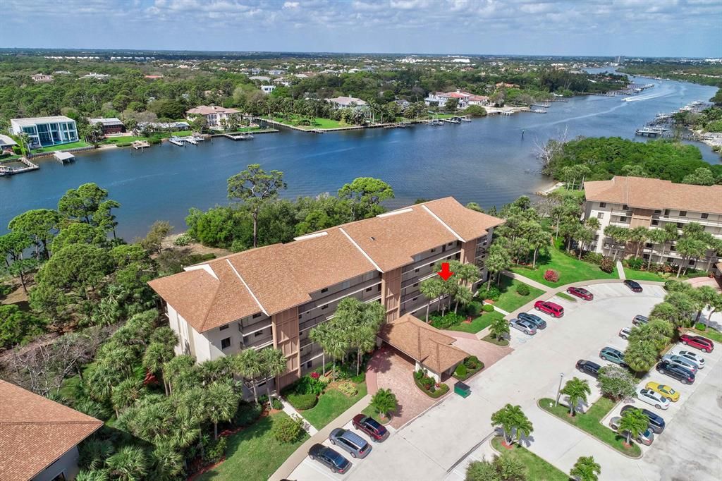 Photo of 1901 Marina Isle Way #205, Jupiter, FL 33477 (MLS # R10695330)