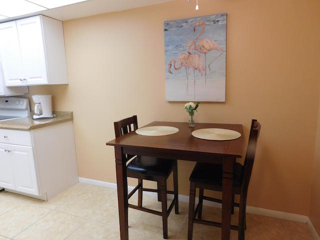 LAVERS DELRAY RACQUET CLUB CONDO - Residential Lease