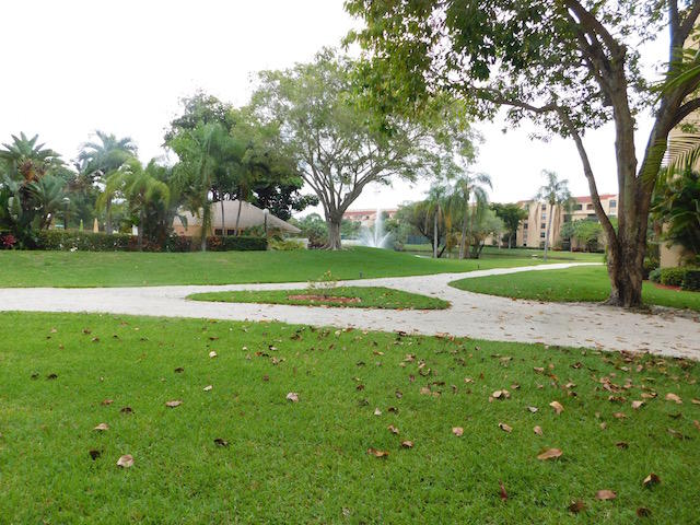 LAVERS DELRAY RACQUET CLUB CONDO - Residential Lease