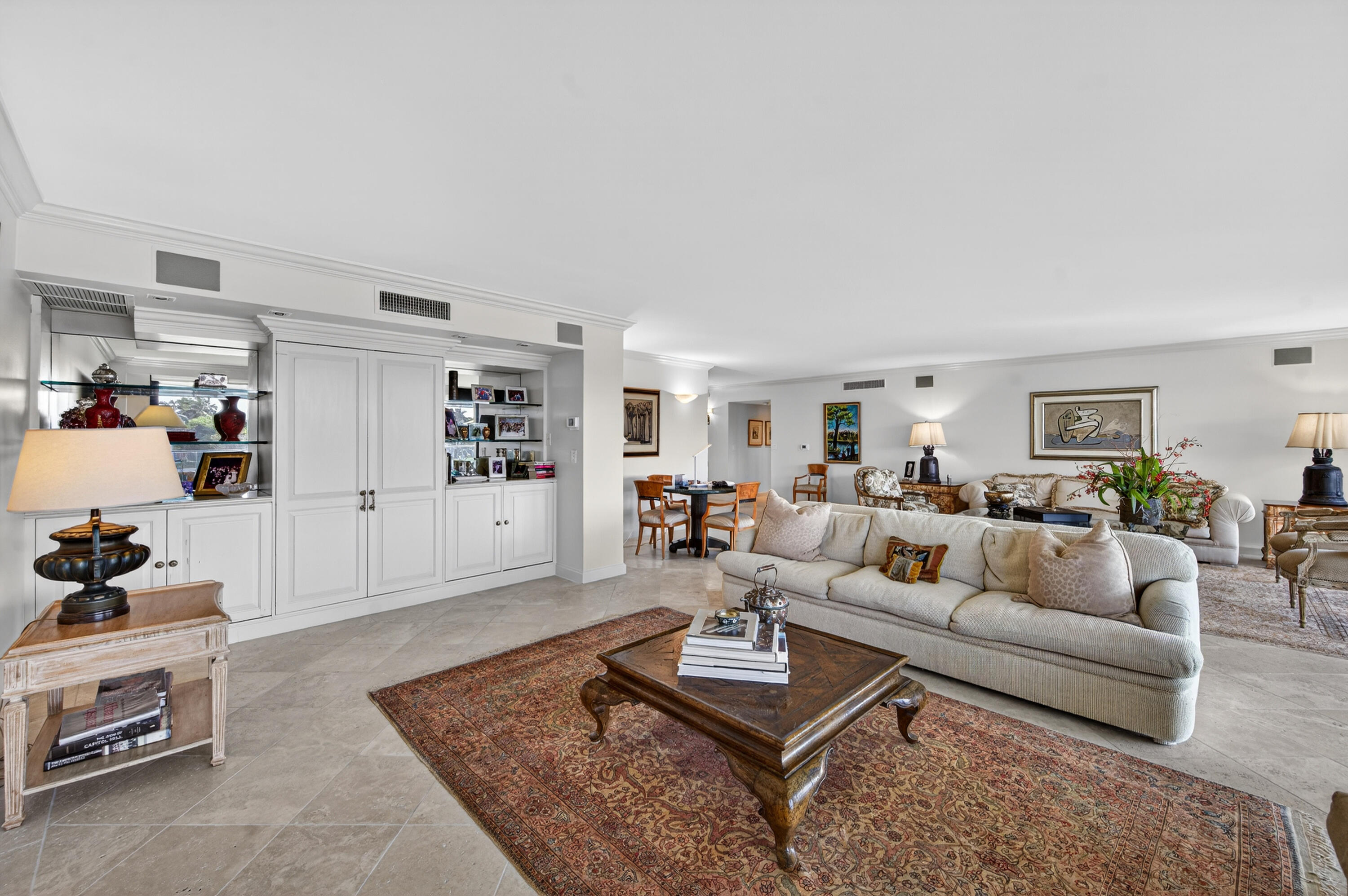 TOWERHOUSE CONDO - Residential