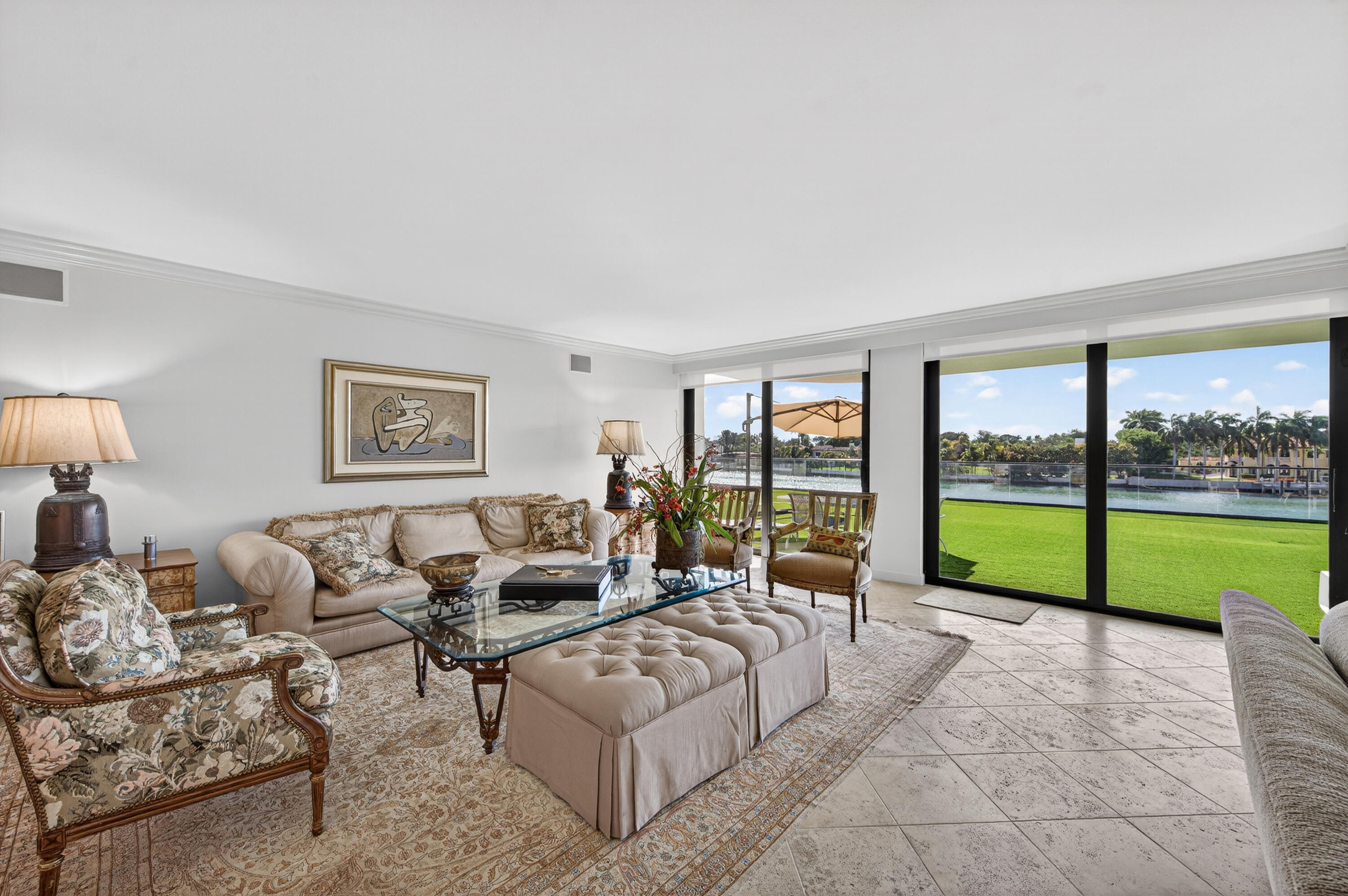 TOWERHOUSE CONDO - Residential