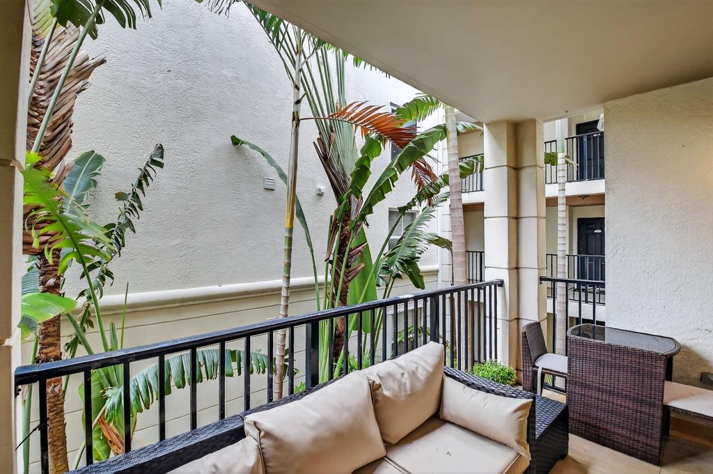 Photo of 3212 Tuscany Way #3212, Boynton Beach, FL 33435 (MLS # F10515235)