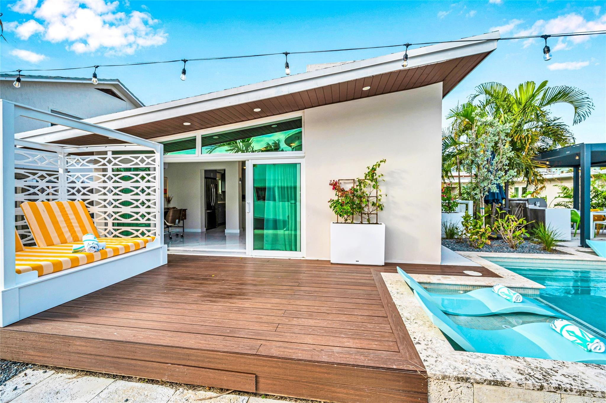 Coral Ridge 21-50 B - Residential Income