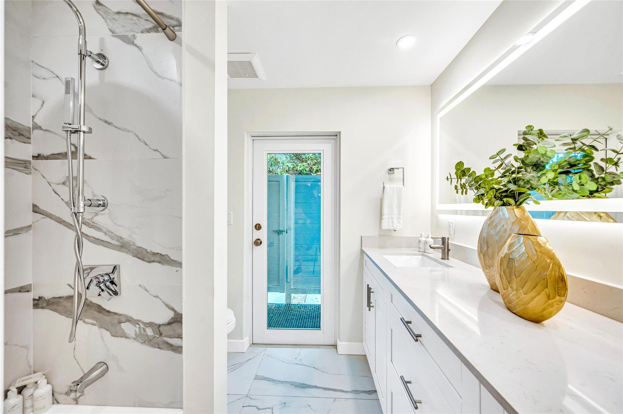 Coral Ridge 21-50 B - Residential Income