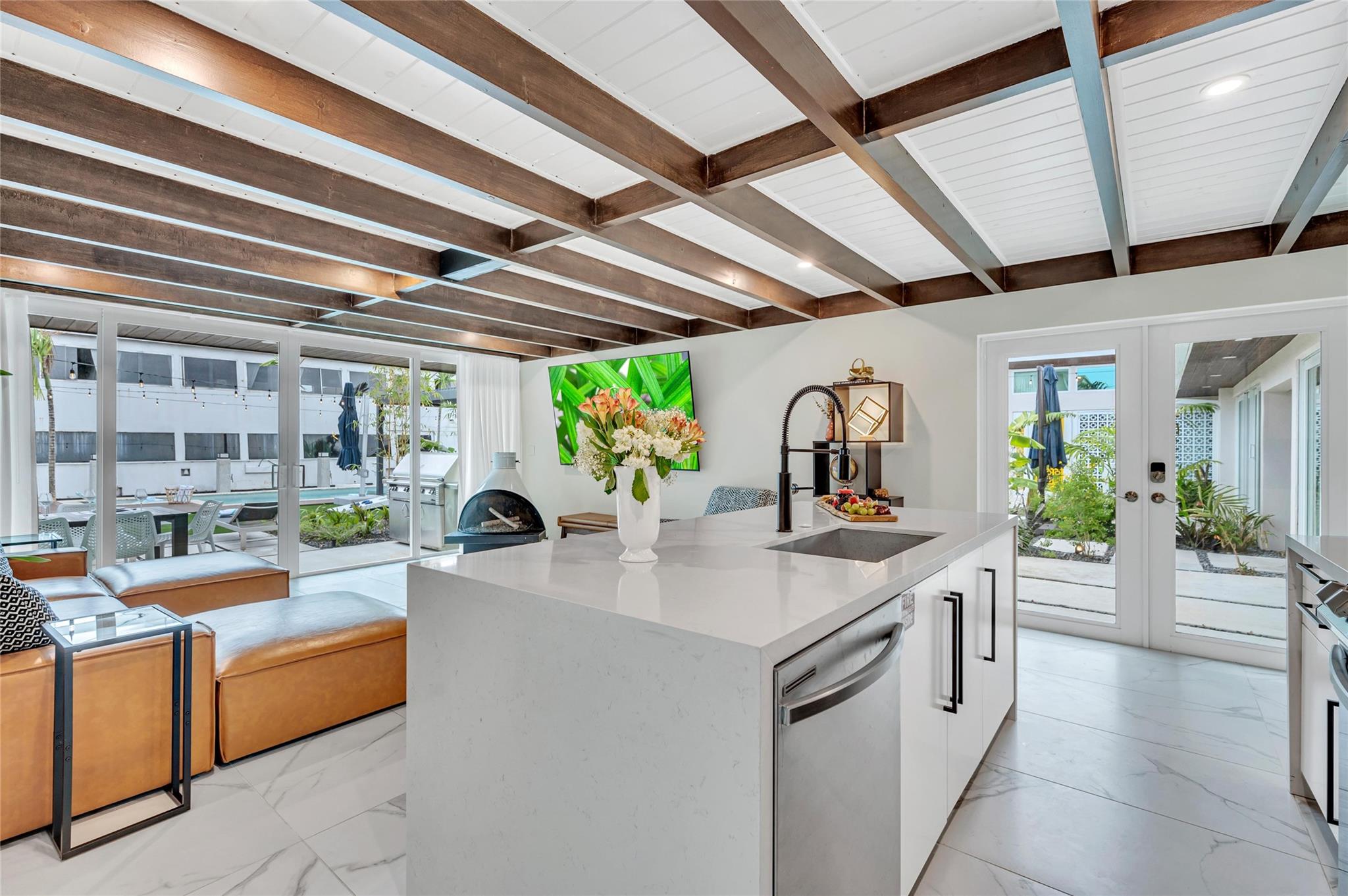 Coral Ridge 21-50 B - Residential Income