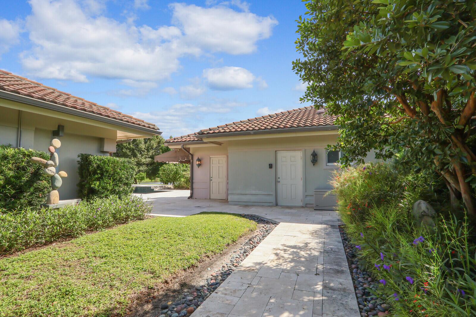 FRENCHMANS CREEK - Residential