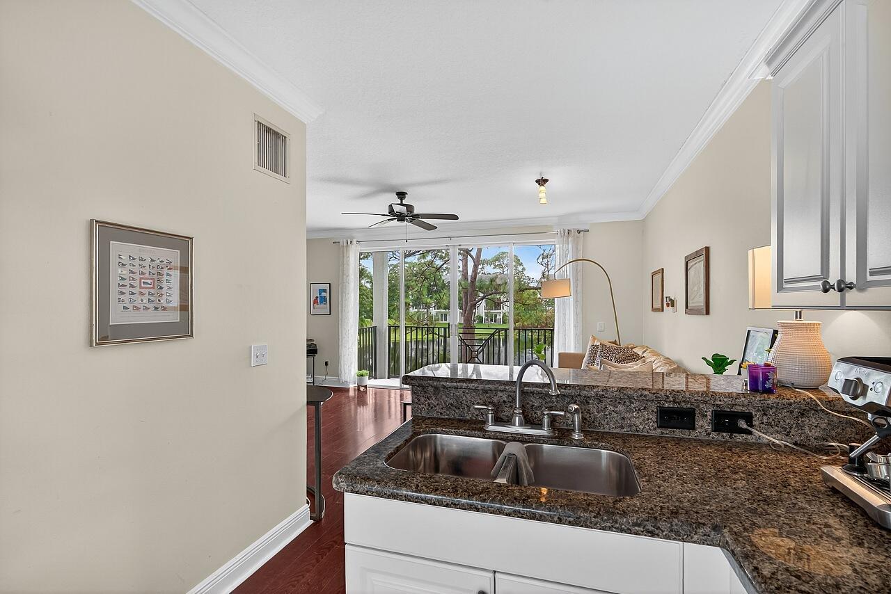 CAROLINA TRACE TOWNHOMES - Residential