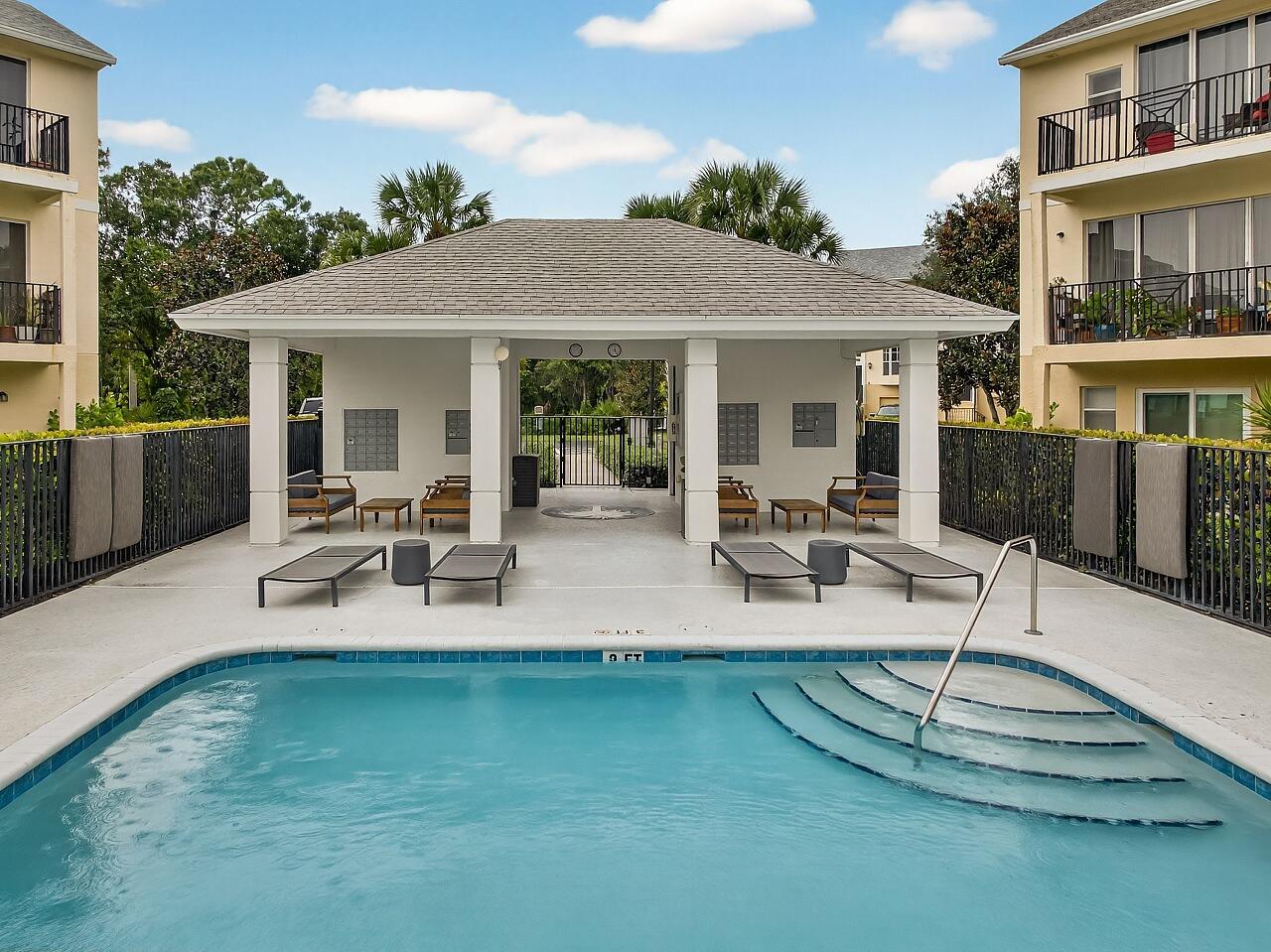 CAROLINA TRACE TOWNHOMES - Residential