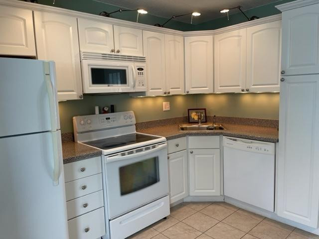 Mainlands Of Tamarac Lake - Residential