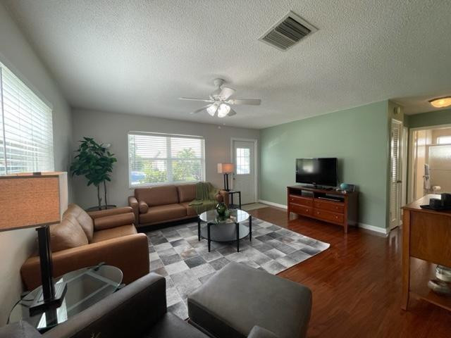 Mainlands Of Tamarac Lake - Residential