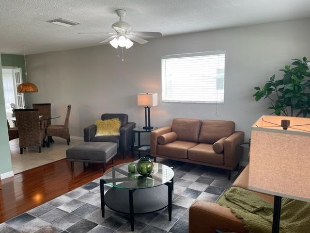 Mainlands Of Tamarac Lake - Residential