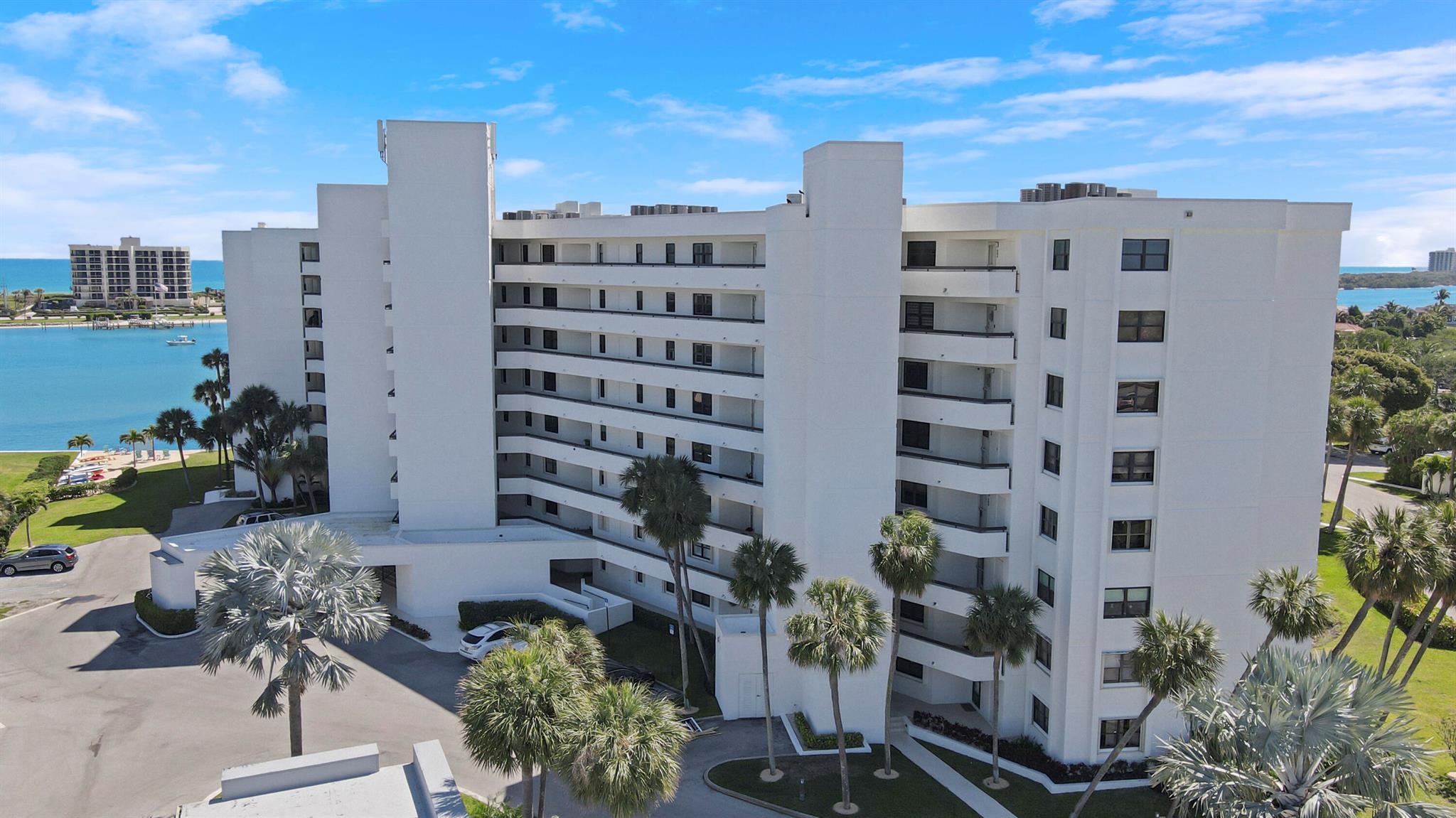 19800 Sandpointe Bay Drive 805