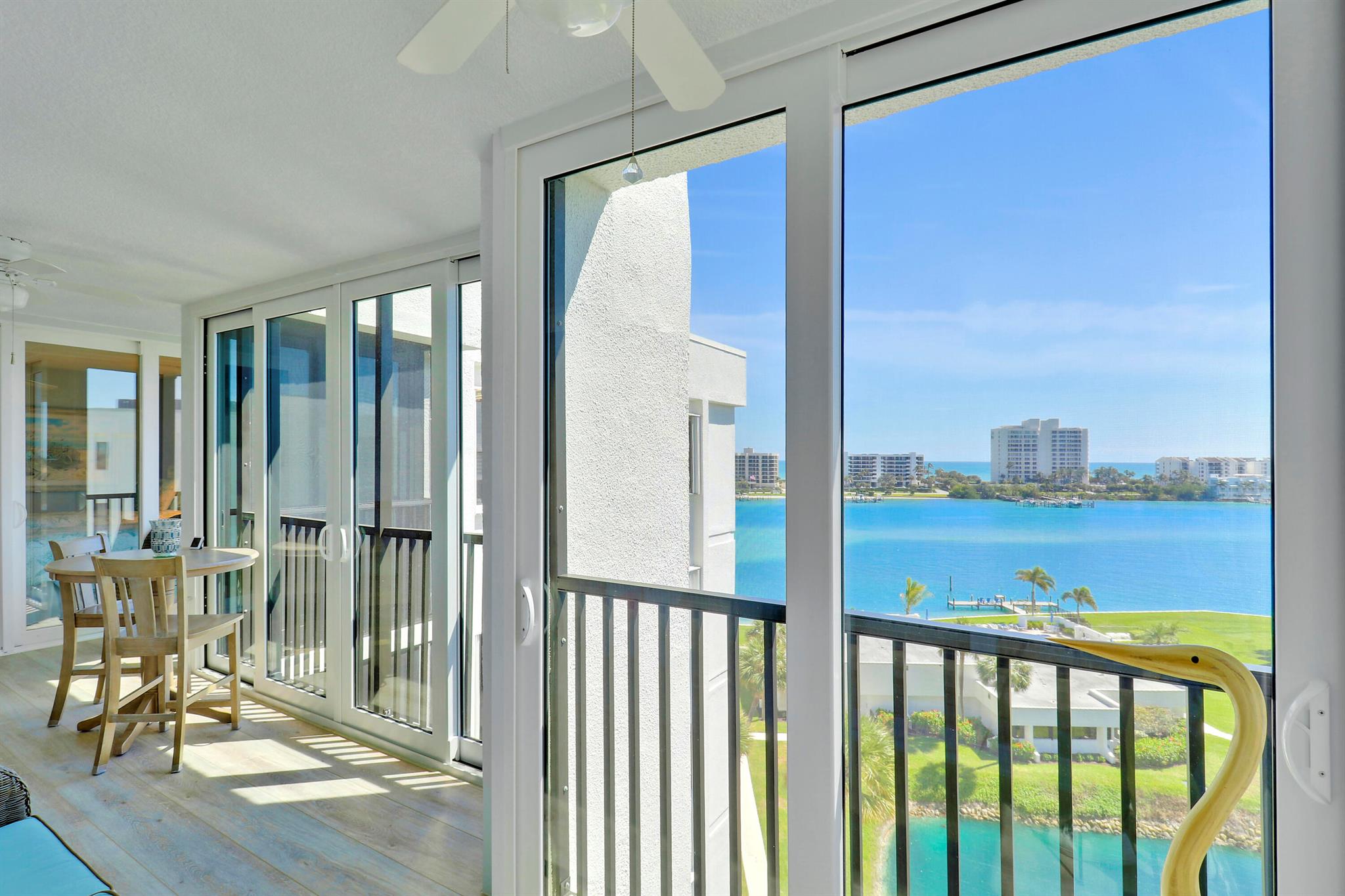 19800 Sandpointe Bay Drive 805