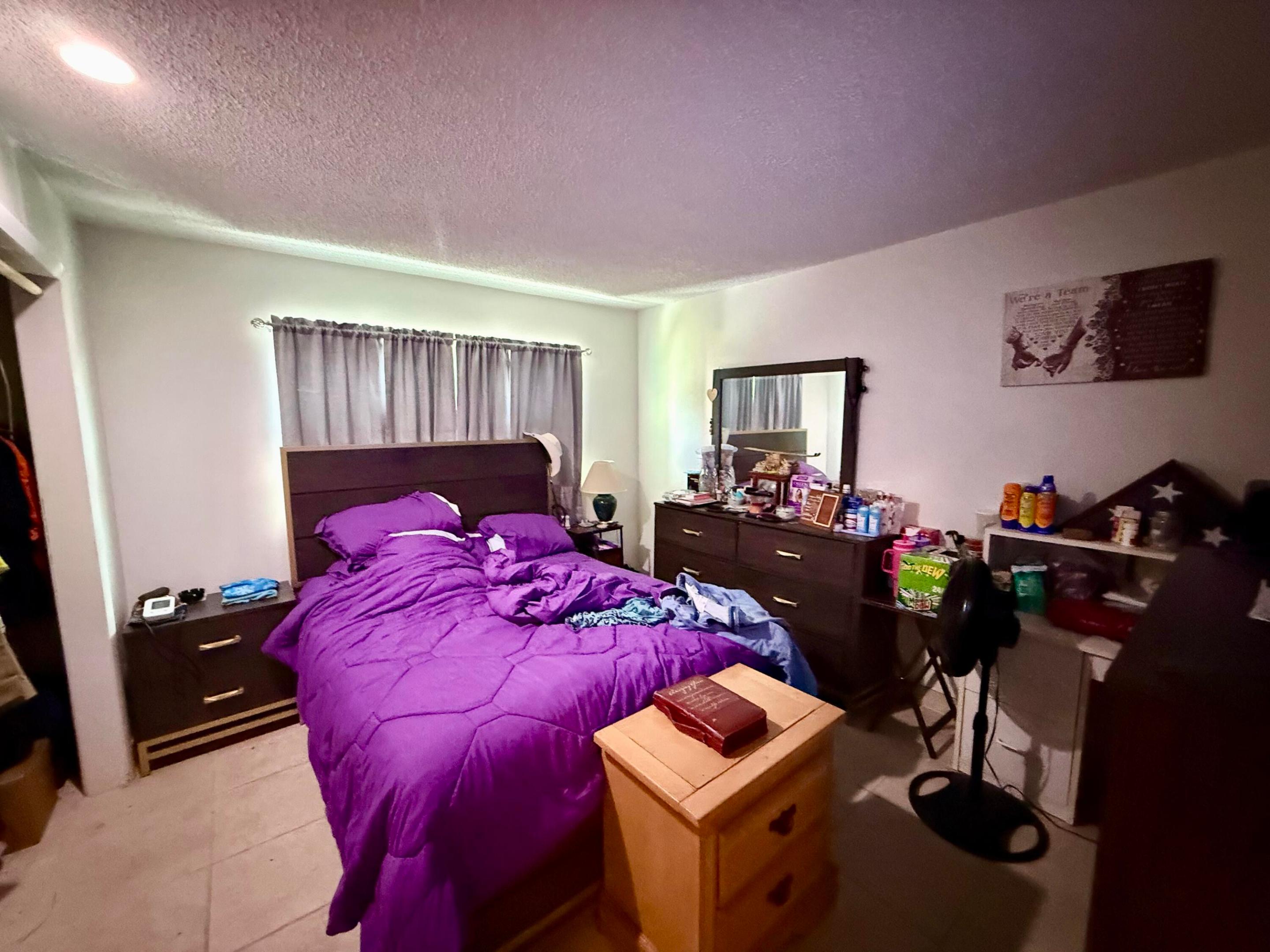 805 S Lake Drive