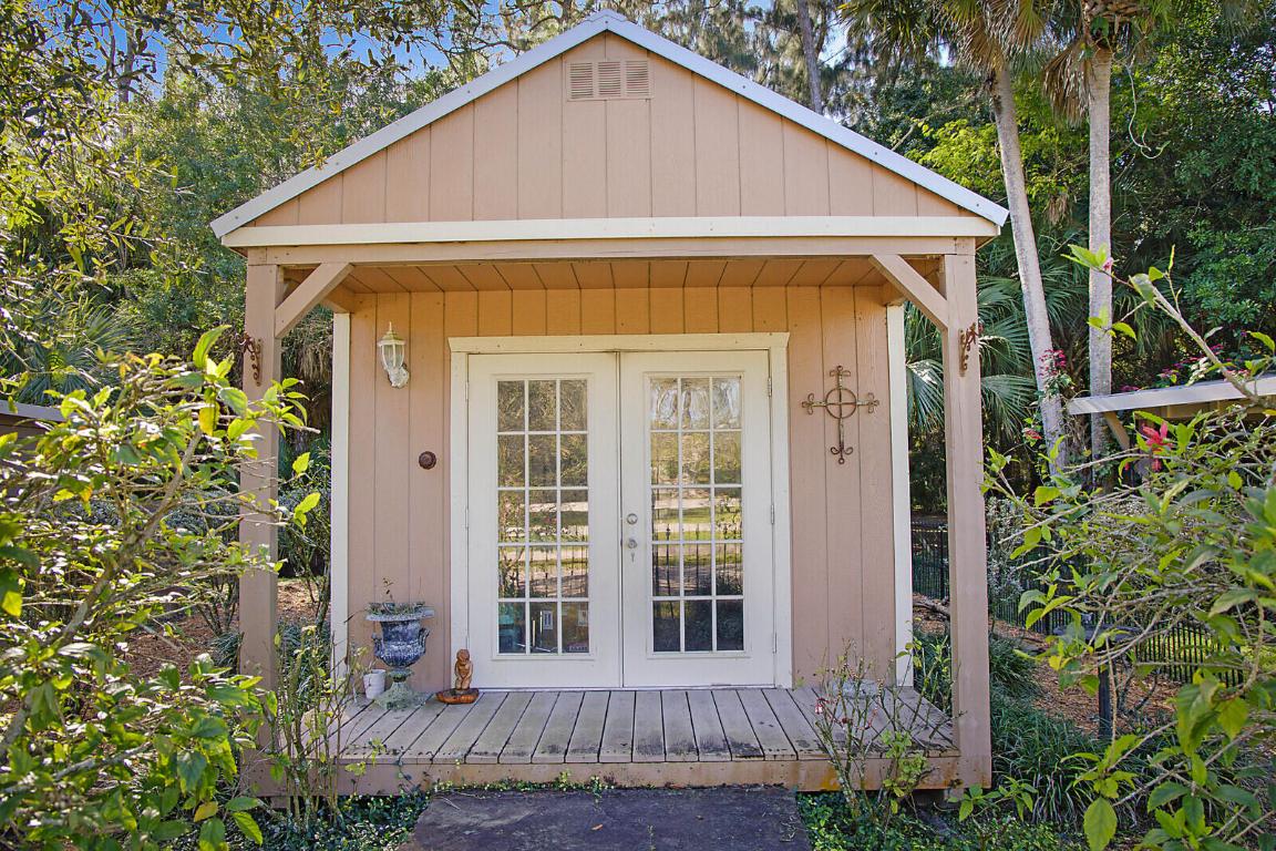 LOXAHATCHEE GROVES - Residential