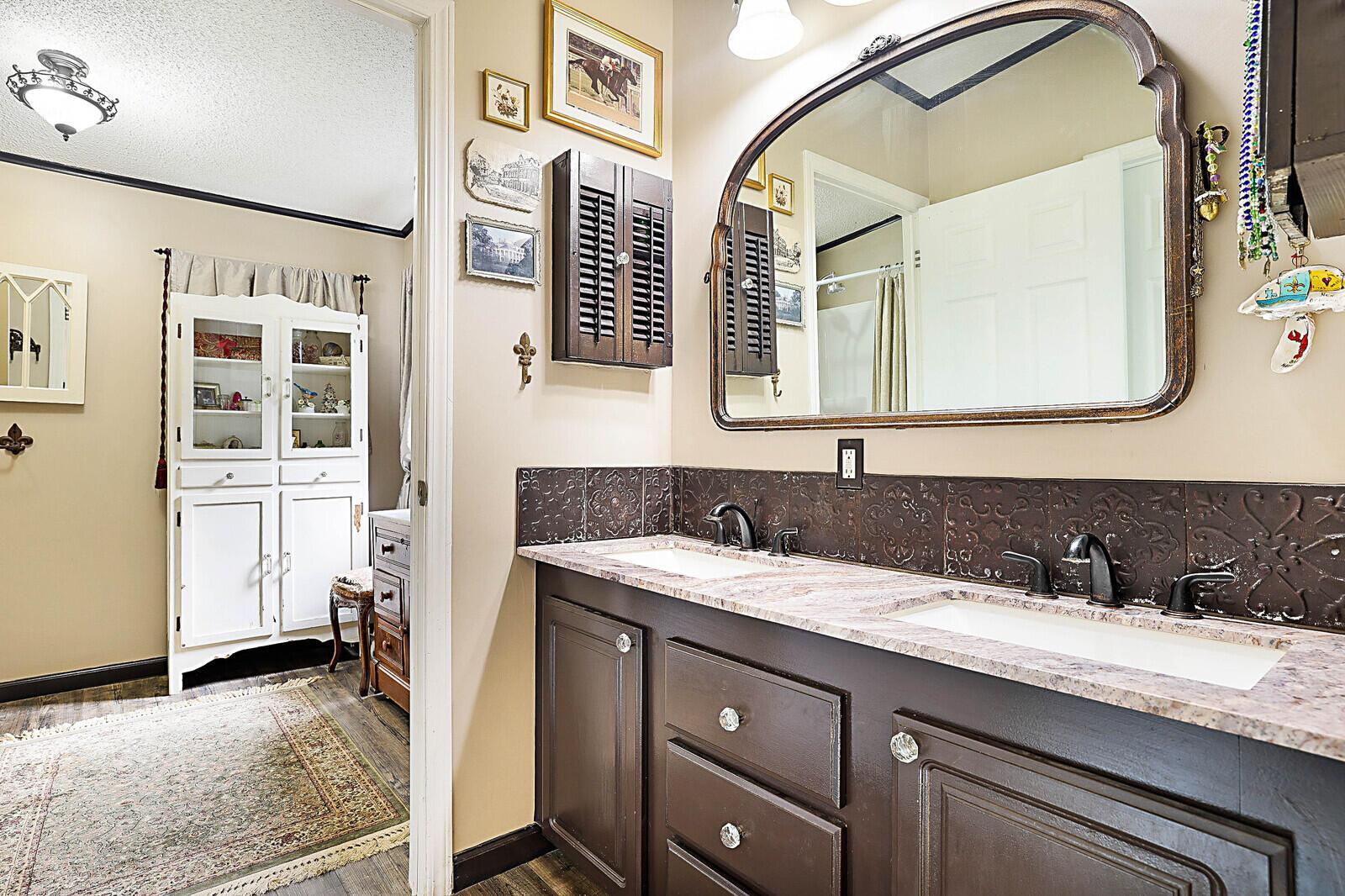 LOXAHATCHEE GROVES - Residential