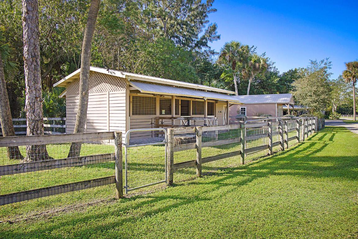 LOXAHATCHEE GROVES - Residential