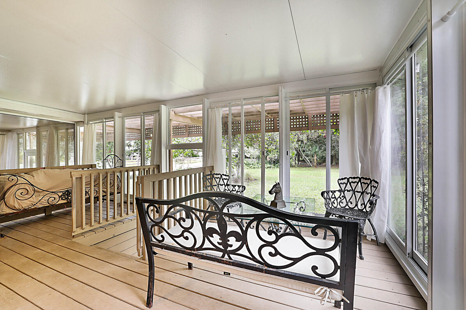 LOXAHATCHEE GROVES - Residential