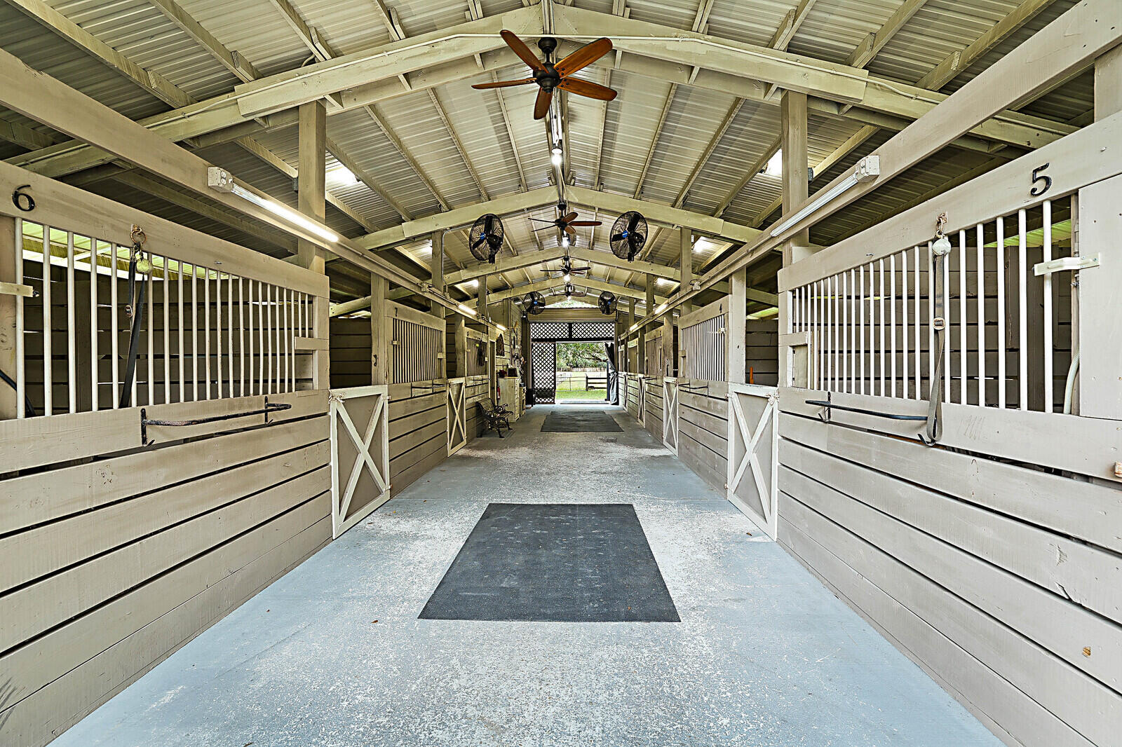 LOXAHATCHEE GROVES - Residential