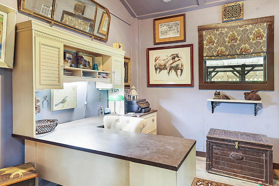 LOXAHATCHEE GROVES - Residential