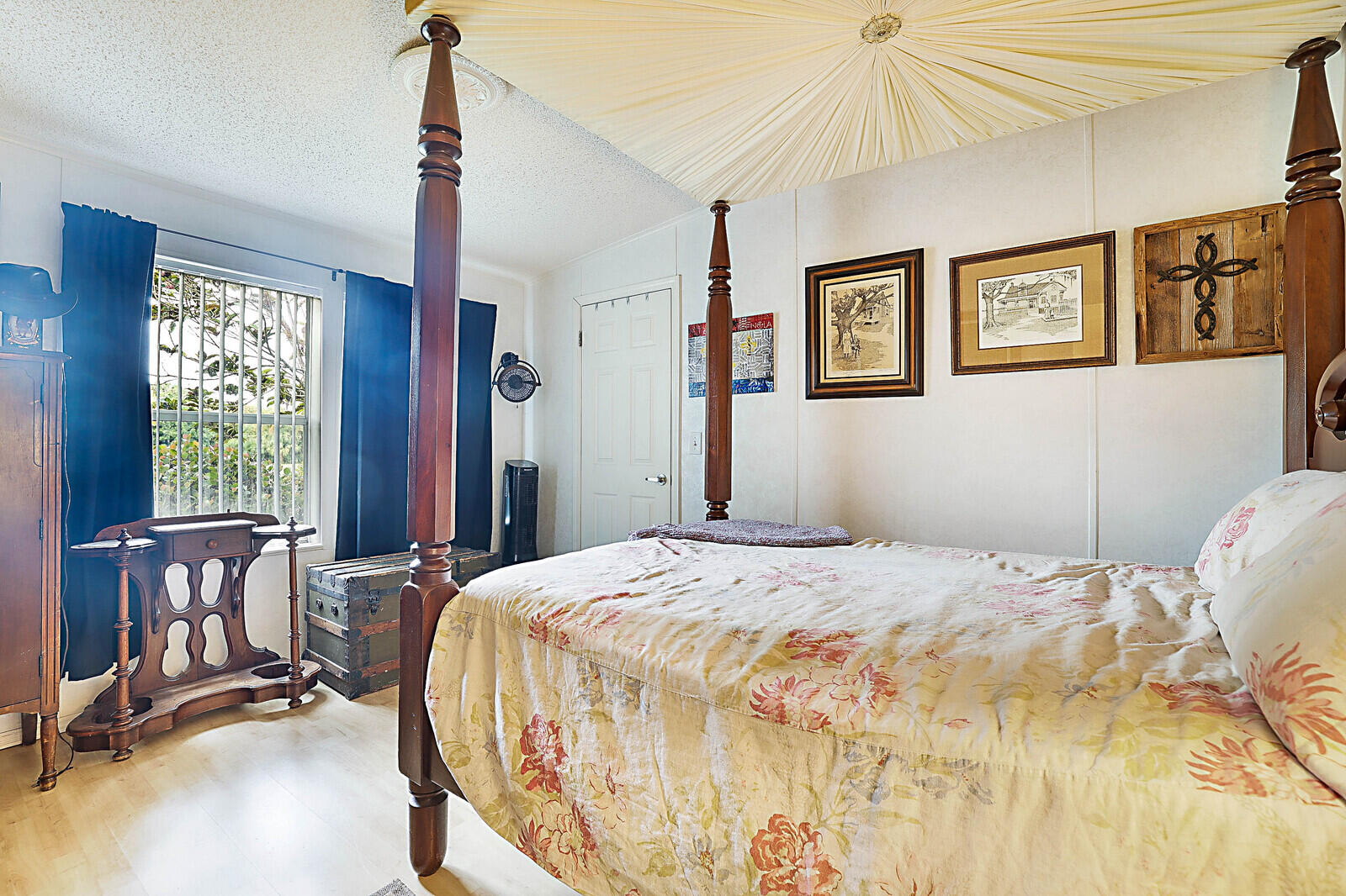 LOXAHATCHEE GROVES - Residential