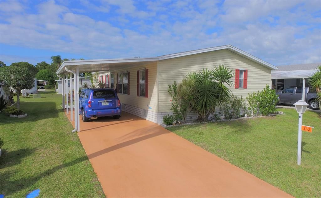 Photo of 352 Seahorse Terrace #22, Fort Pierce, FL 34982 (MLS # R10700155)