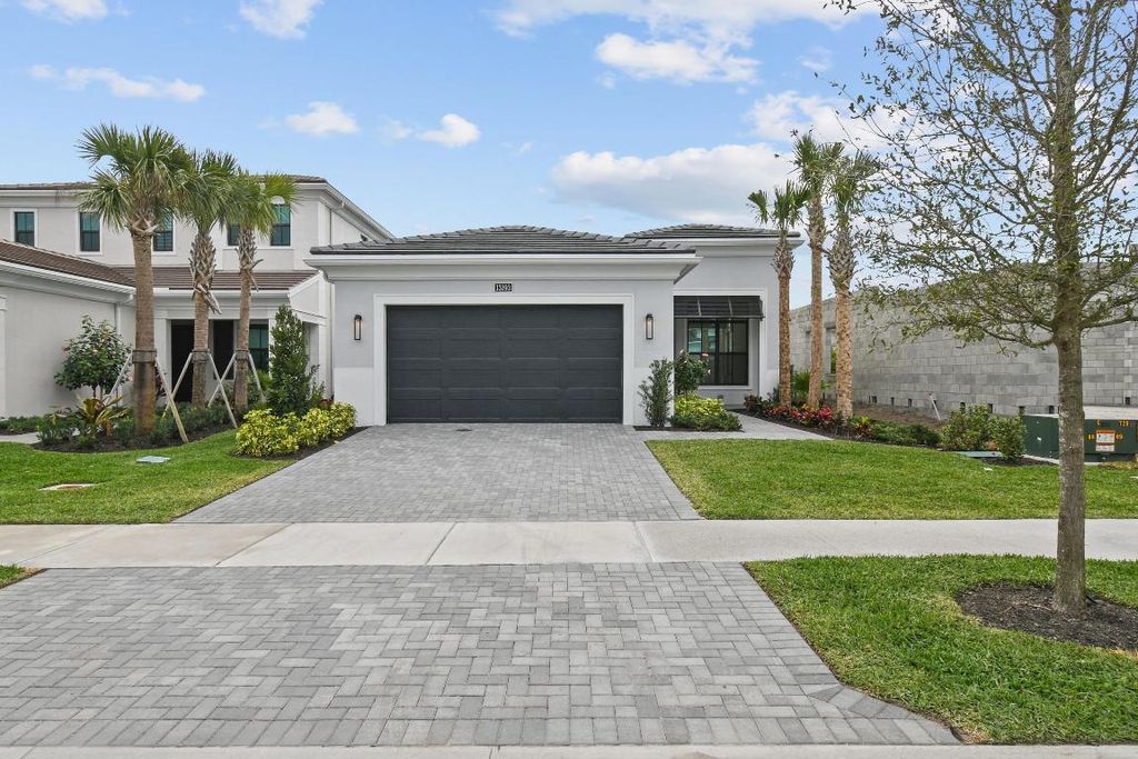 Photo of 13193 Faberge Place, Palm Beach Gardens, FL 33418 (MLS # R10957858)
