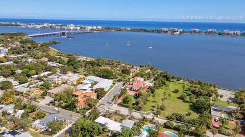 Photo of 1205 N M Street, Lake Worth Beach, FL 33460 (MLS # B26037352)