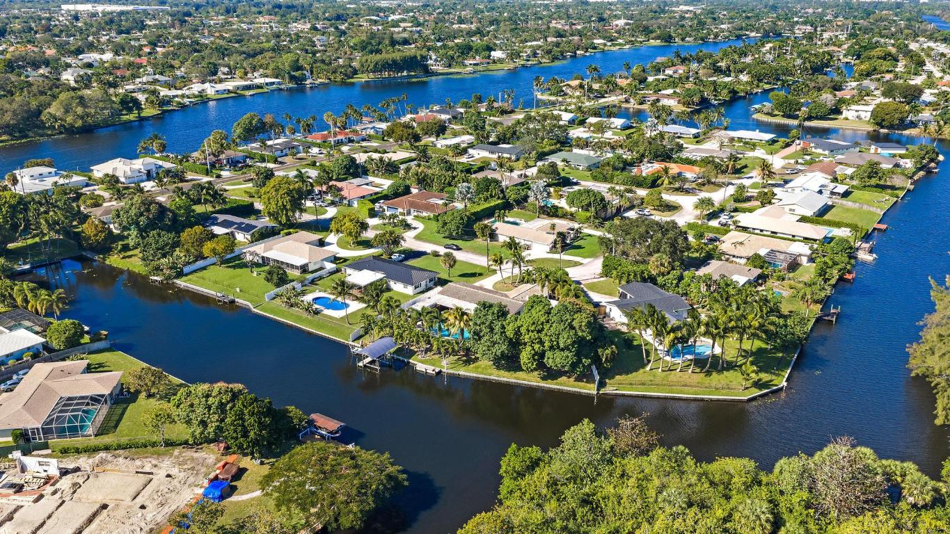 LAKE CLARKE ISLE 3 - Residential