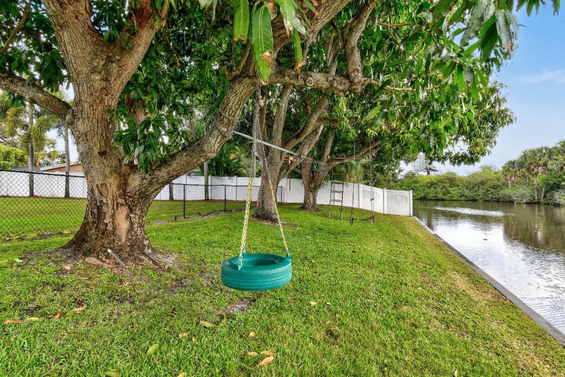 LAKE CLARKE ISLE 3 - Residential