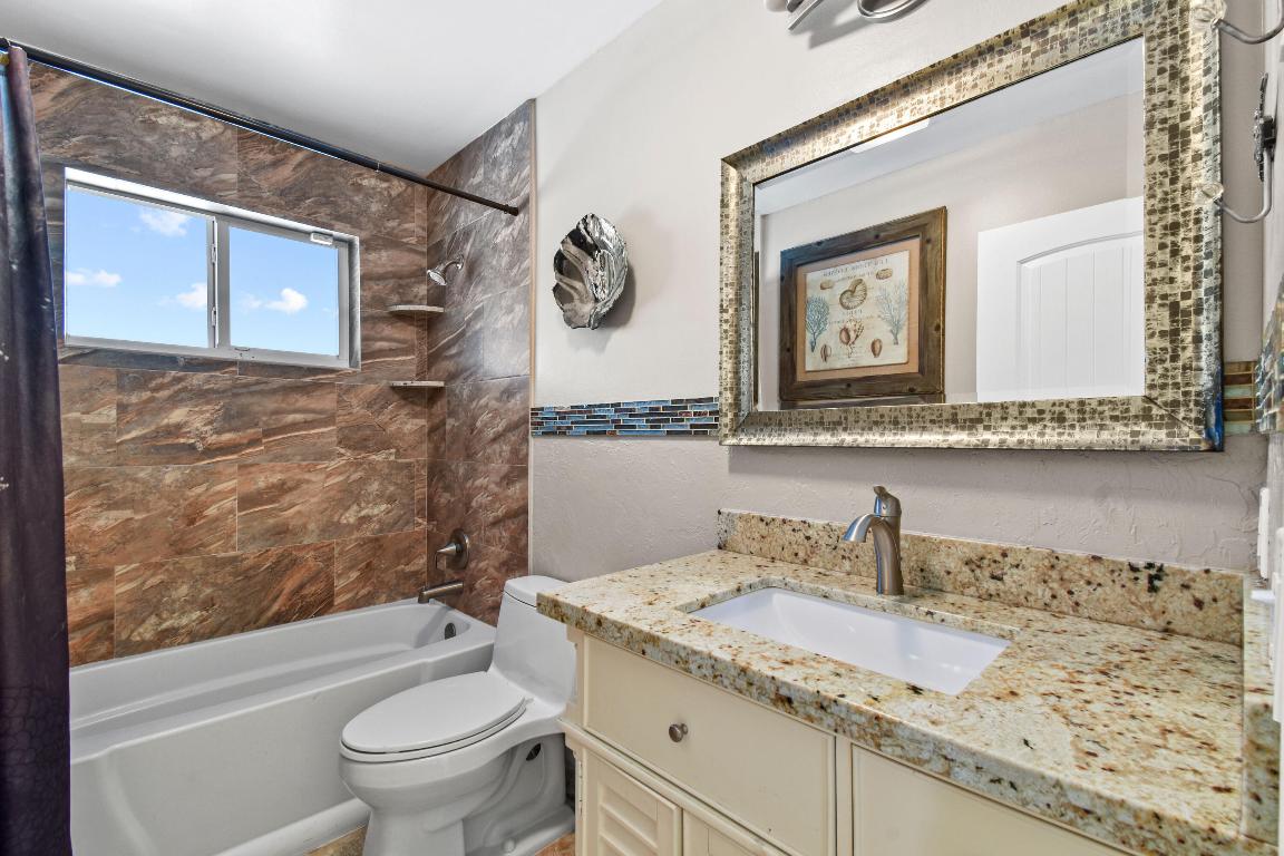 LAKE CLARKE ISLE 3 - Residential