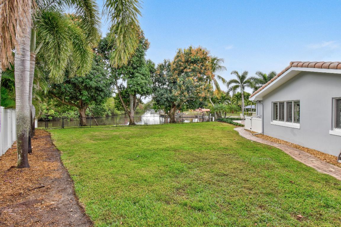 LAKE CLARKE ISLE 3 - Residential