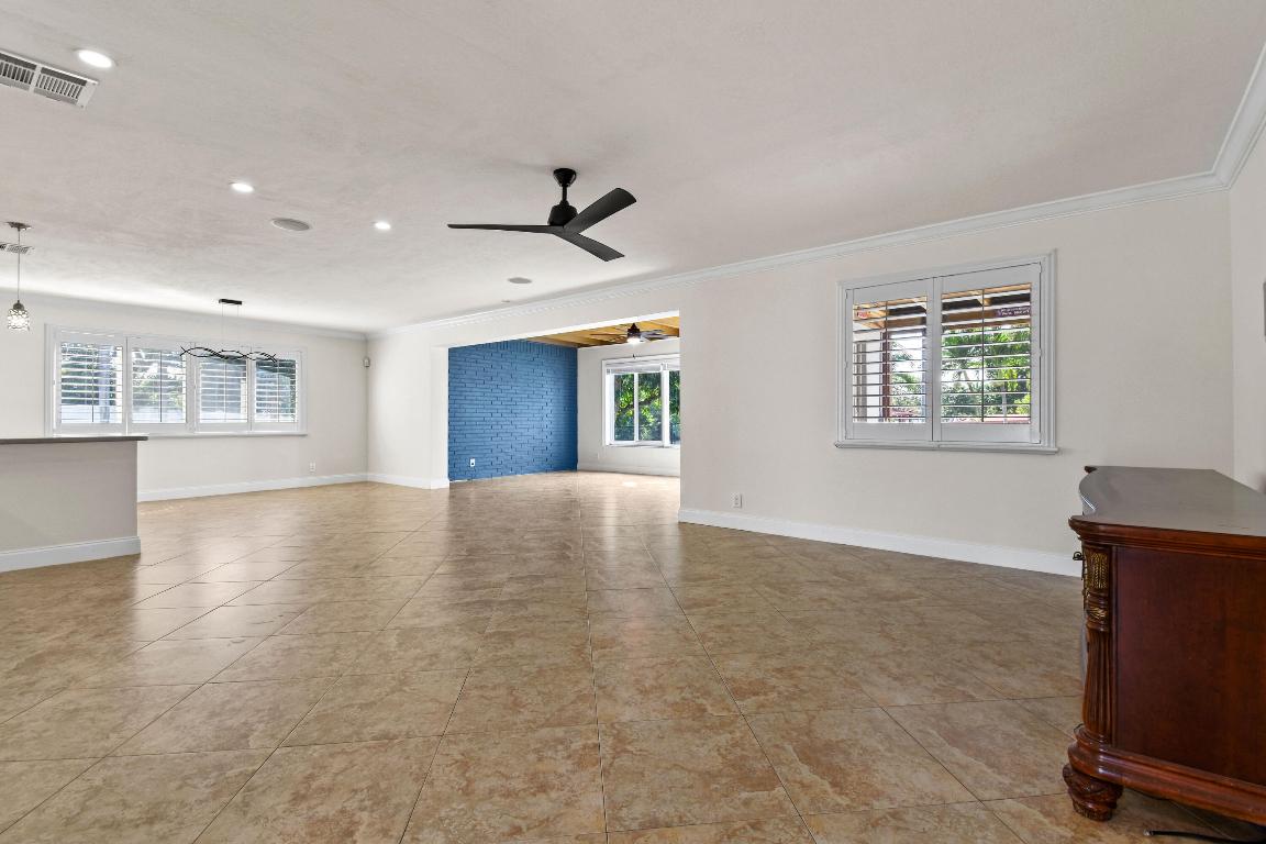 LAKE CLARKE ISLE 3 - Residential