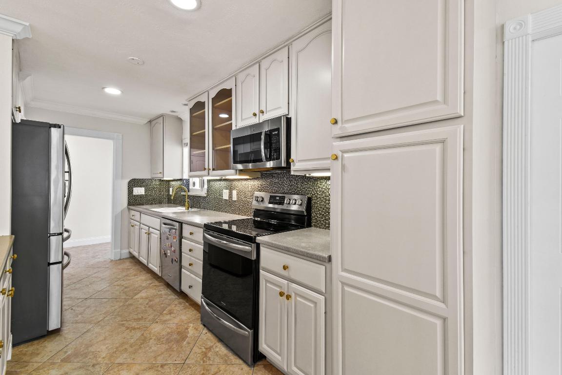 LAKE CLARKE ISLE 3 - Residential