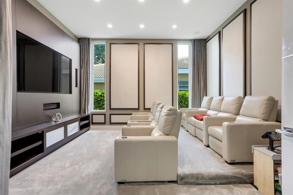 CYPRESS POINT - Residential