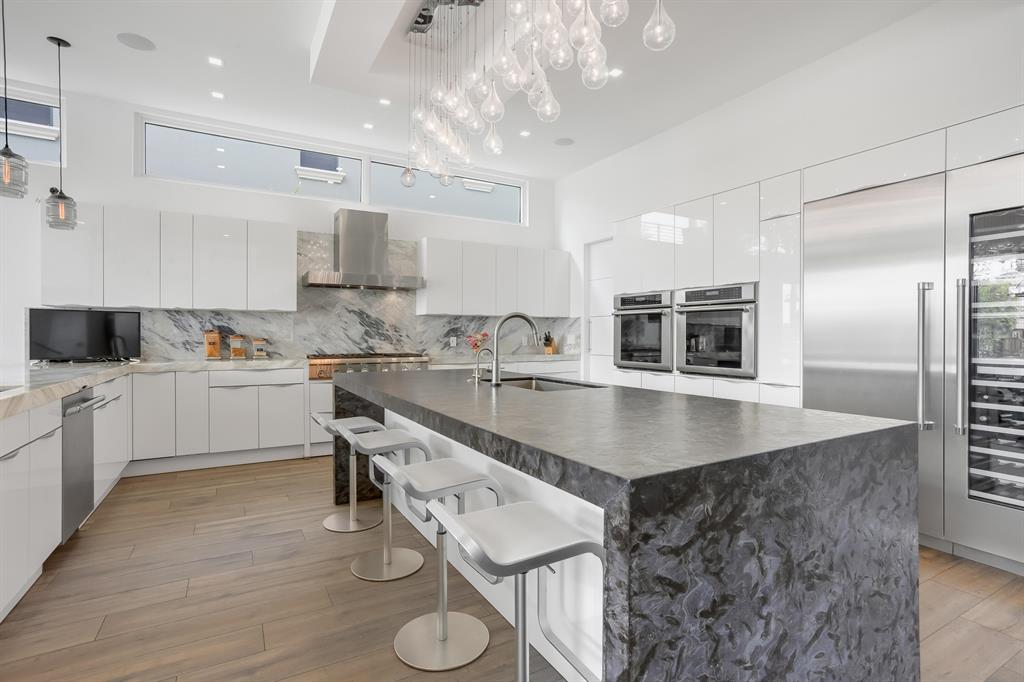 CYPRESS POINT - Residential