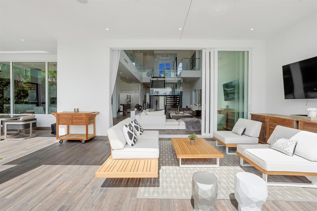 CYPRESS POINT - Residential