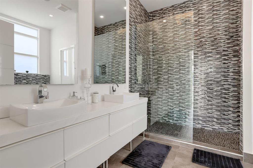 CYPRESS POINT - Residential