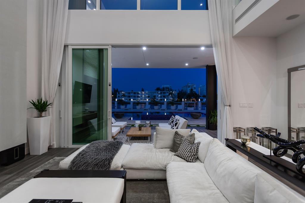 CYPRESS POINT - Residential