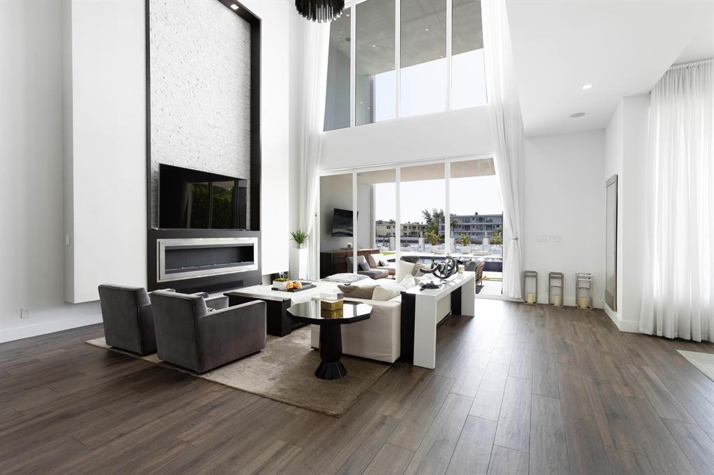 CYPRESS POINT - Residential