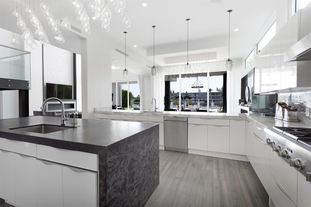 CYPRESS POINT - Residential