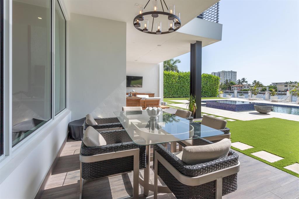 CYPRESS POINT - Residential