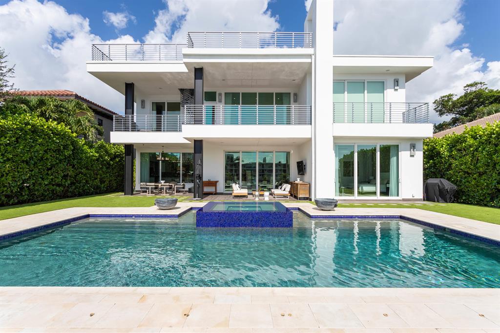 CYPRESS POINT - Residential