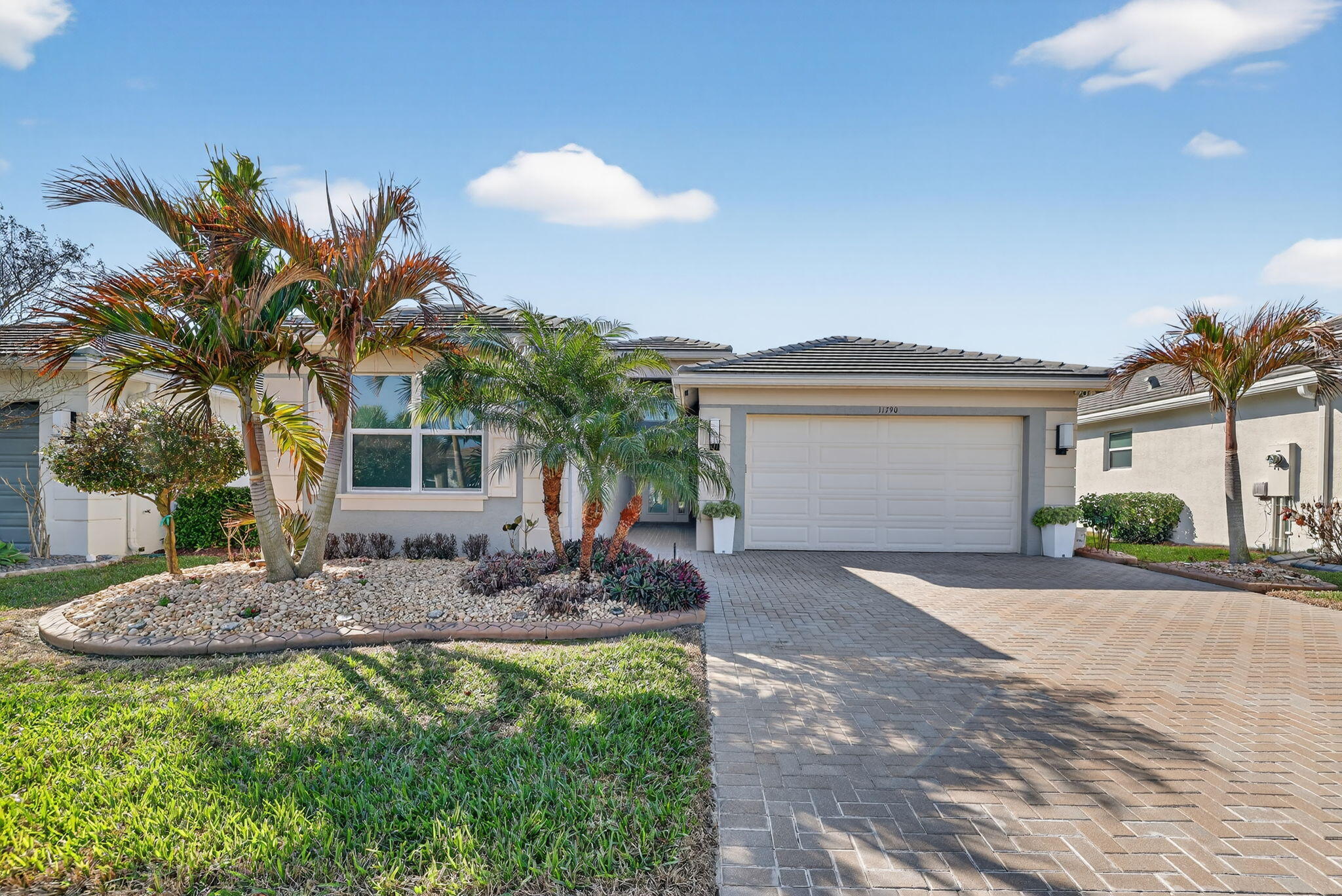 11790 SW Sailfish Isles Way